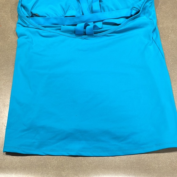 Fabletics TankTop - Picture 5 of 6